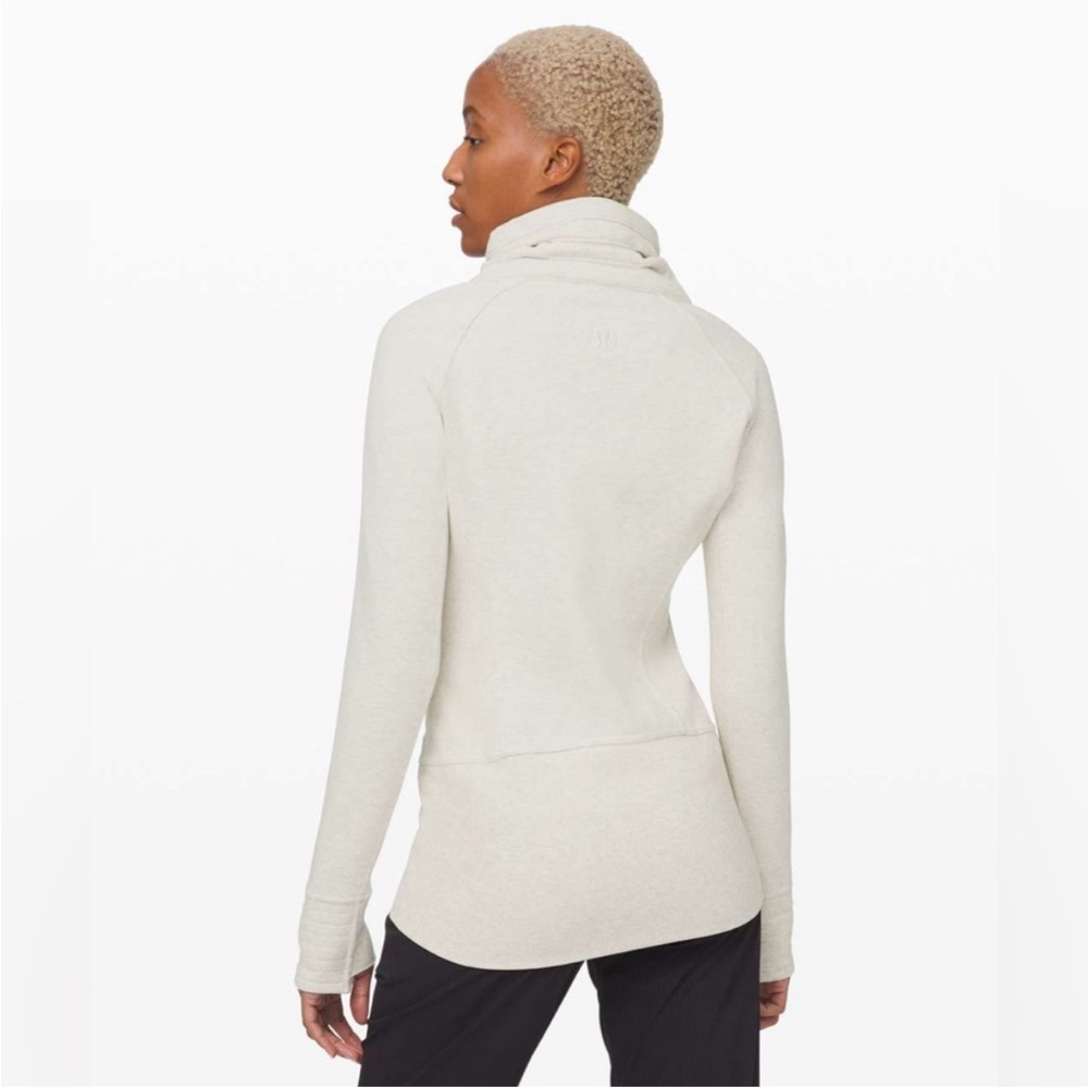 Lululemon Radiant Jacket II in Heathered Light Ivory Size 6 - Picture 4 of 15
